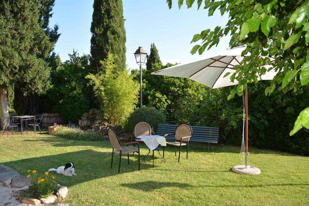 Hostal Il Poggiolo Di Parrano Exterior foto